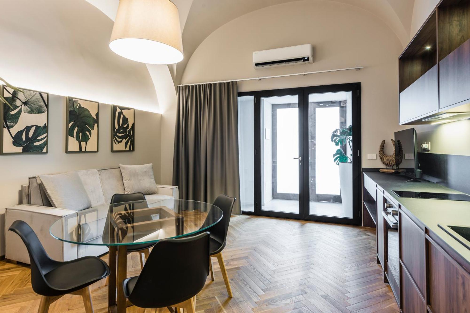 Ferrini Home - Piazza Trento Катания Номер фото